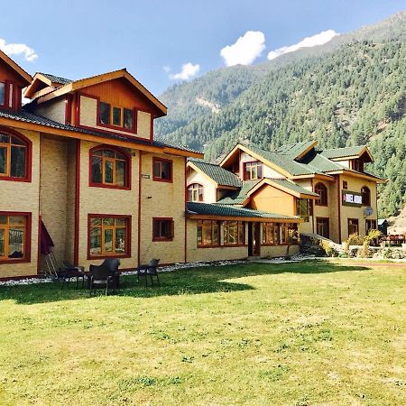 Hotel Akbar Sonāmarg Exteriör bild