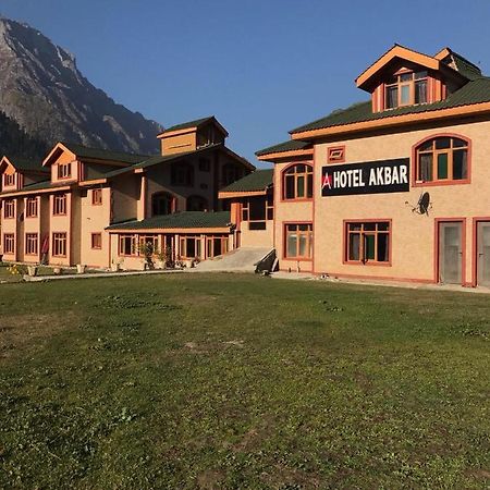 Hotel Akbar Sonāmarg Exteriör bild