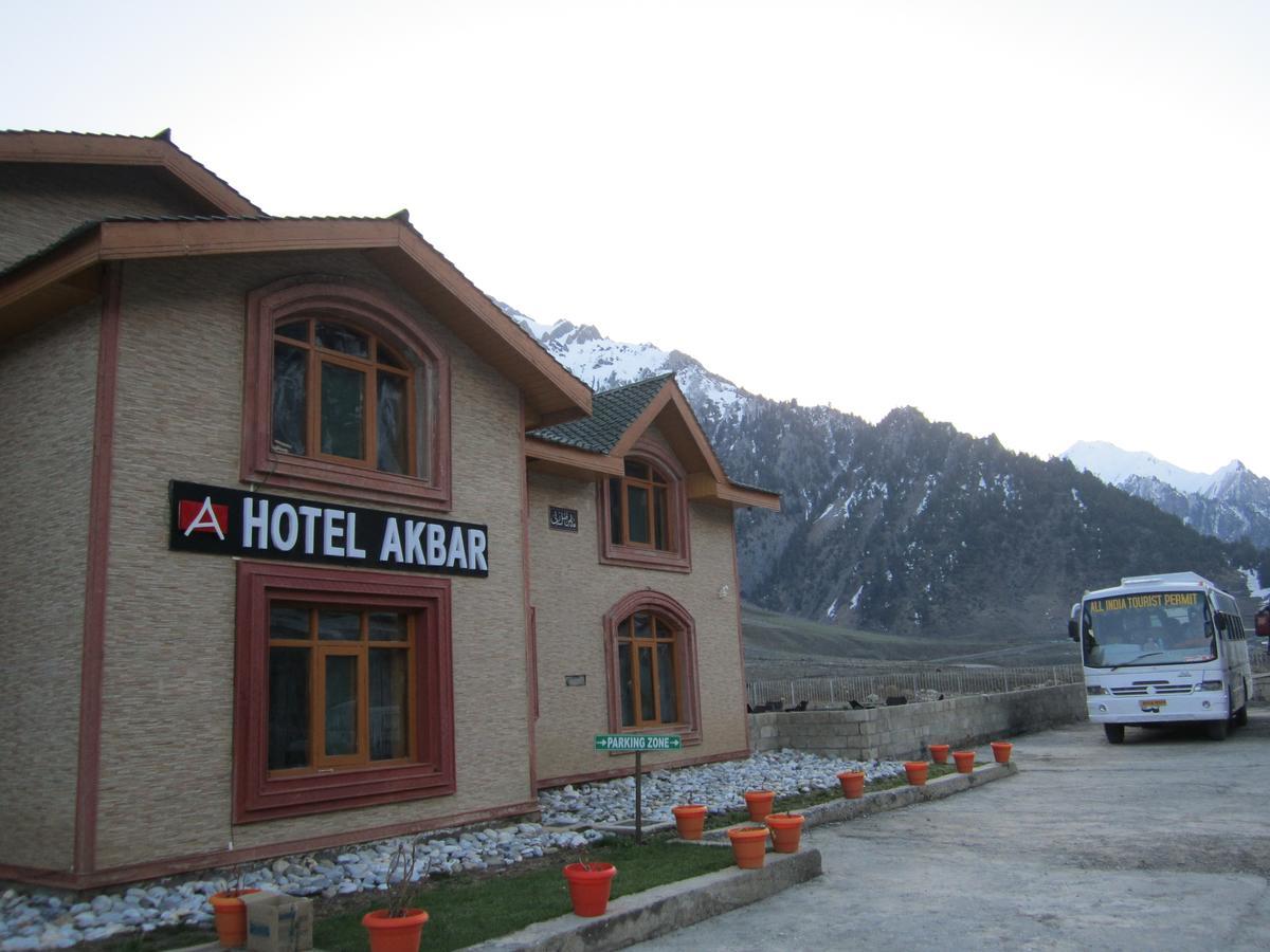 Hotel Akbar Sonāmarg Exteriör bild